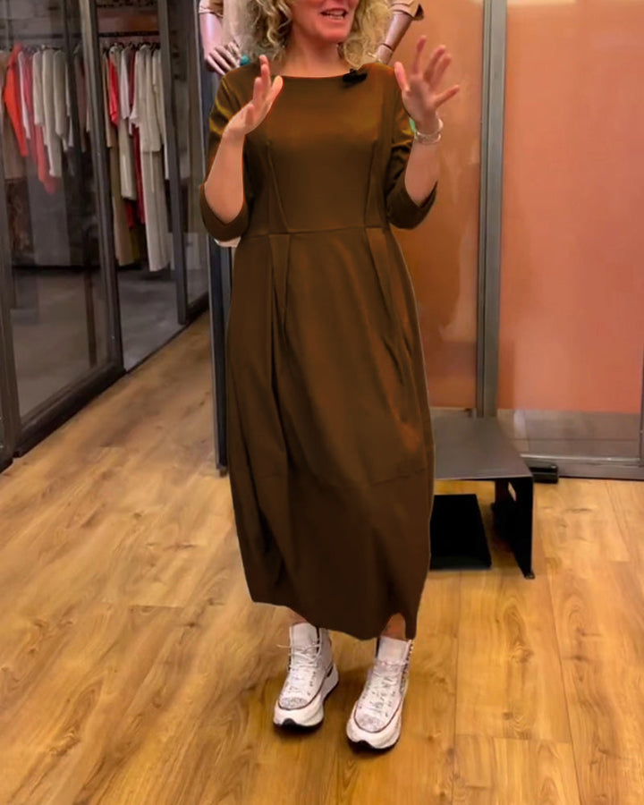 Jessica - Elegant Dress with Round Neck Valrynlondon