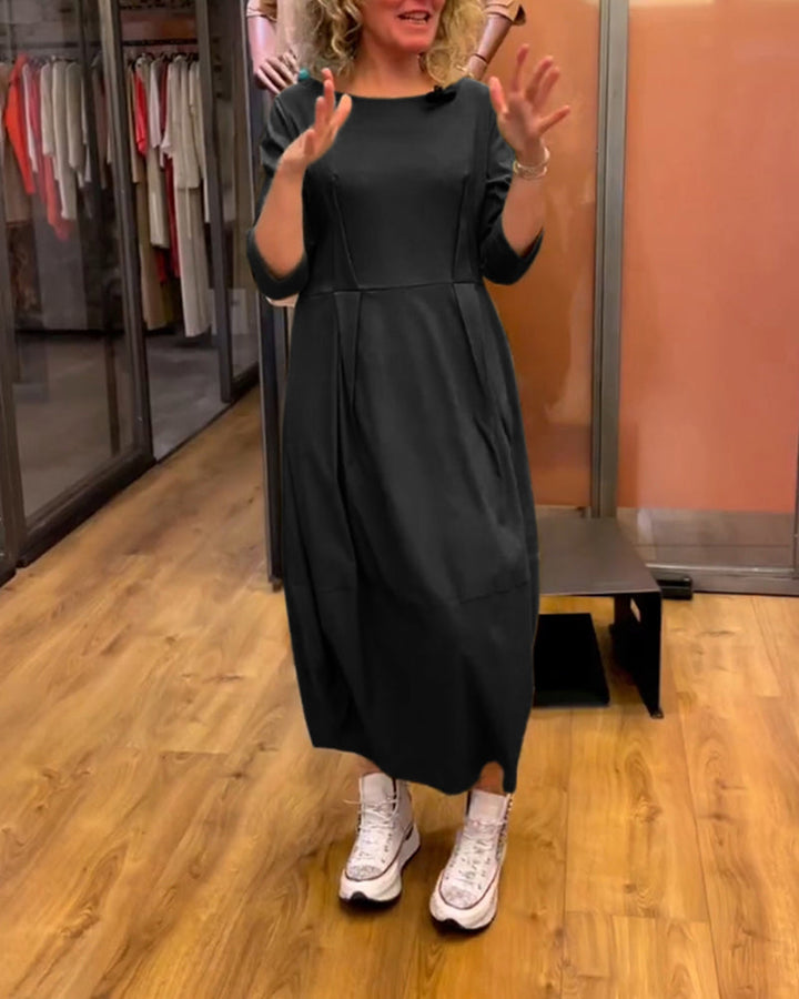Jessica - Elegant Dress with Round Neck Valrynlondon