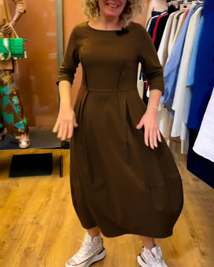Jessica - Elegant Dress with Round Neck Valrynlondon