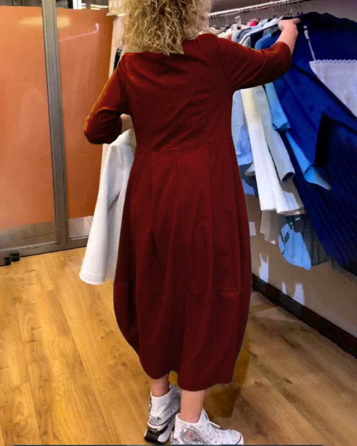 Jessica - Elegant Dress with Round Neck Valrynlondon