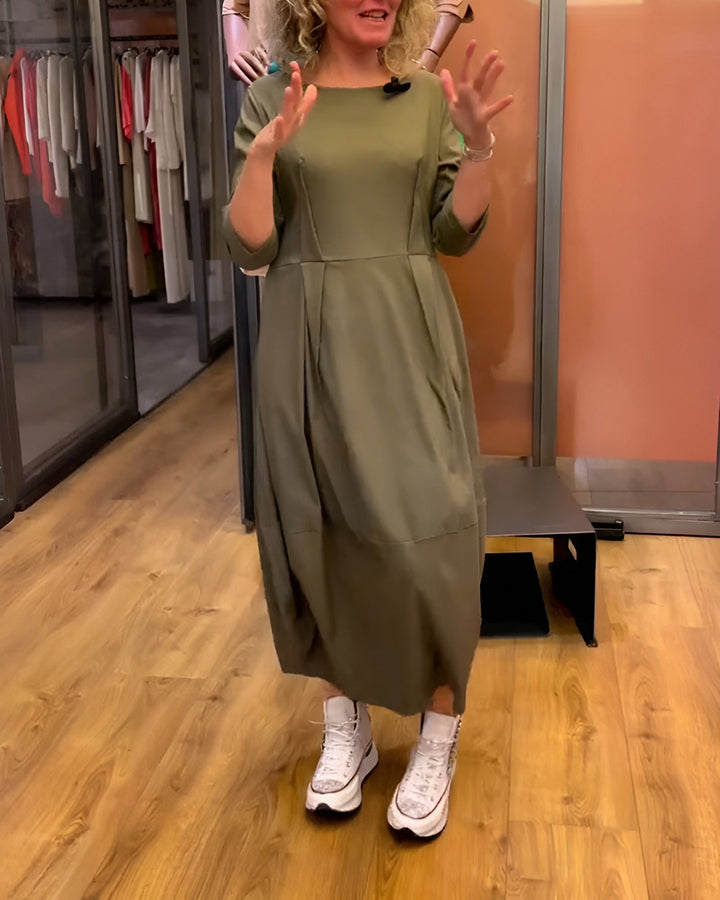 Jessica - Elegant Dress with Round Neck Valrynlondon